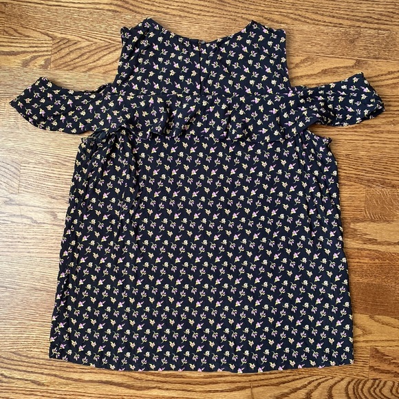 LOFT Floral Top - Picture 4 of 5